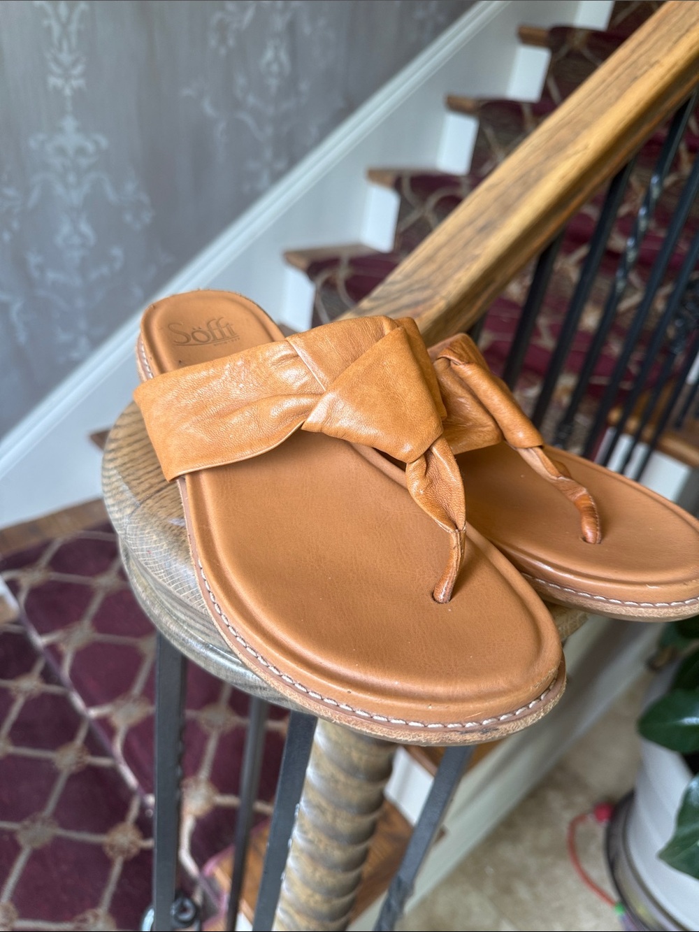 SOFFT ESSIE thong sandals very good condition size 7 1/2